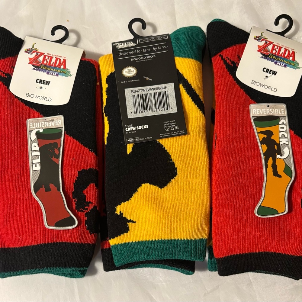3 Pair of Reversible Bioworld Zelda Crew Socks - Red, Yellow, Green